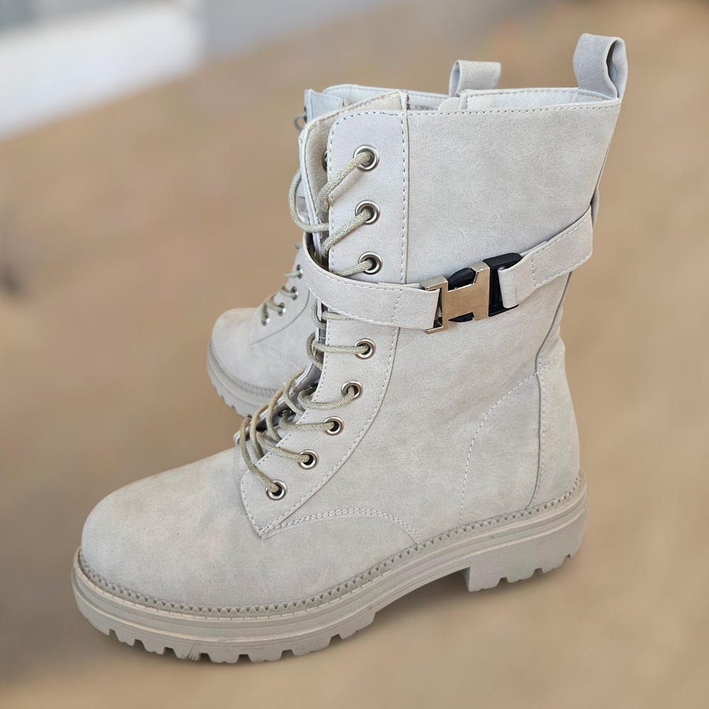 Women's Cream Lace-Up Boots